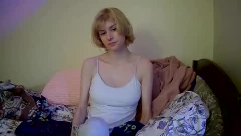 Ophelia online show from 01.03.25