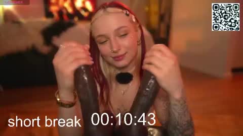 Snapshot of suk_ki chatting on 07.04.26 Lika ginger Jessy blond online show from 07.04.26