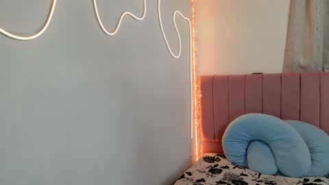 sukilove18 online show from 09.11.25