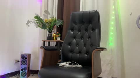 sultry_charls online show from 12.18.25