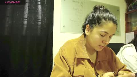 summer_girls01 online show from 02.17.25