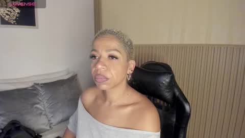 Snapshot of summer_night_ chatting on 02.01.26 Summer online show from 02.01.26