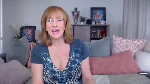 SummerKnightzzz online show from 02.10.26