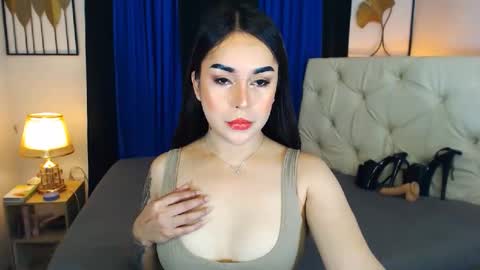 Snapshot of summerleonets chatting on 03.10.25 Summer online show from 03.10.25