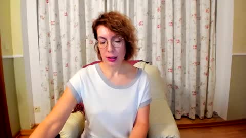 Snapshot of summerliza chatting on 01.08.25 summerliza online show from 01.08.25