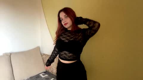 Snapshot of summermazzera chatting on 11.15.25 Emily online show from 11.15.25