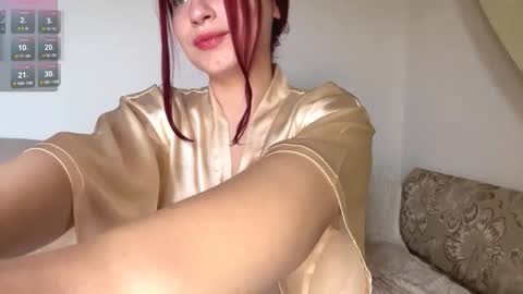 Snapshot of summermazzera chatting on 12.02.25 Emily online show from 12.02.25