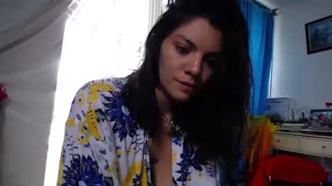 Snapshot of sun1moon6 chatting on 09.17.25 moon1 online show from 09.17.25