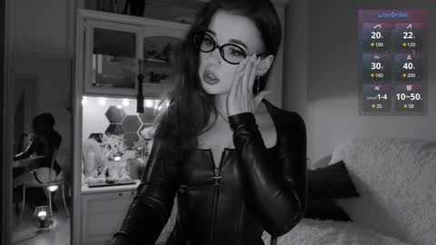 Miss Nelly online show from 02.01.25