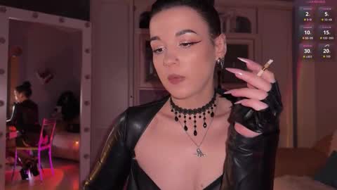 Miss Nelly online show from 09.15.25