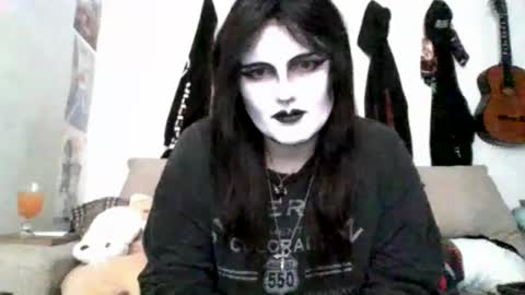 Snapshot of sundaygoth chatting on 06.16.26 sundaygoth online show from 06.16.26