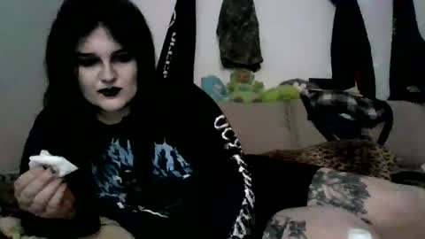 Snapshot of sundaygoth chatting on 06.20.26 sundaygoth online show from 06.20.26