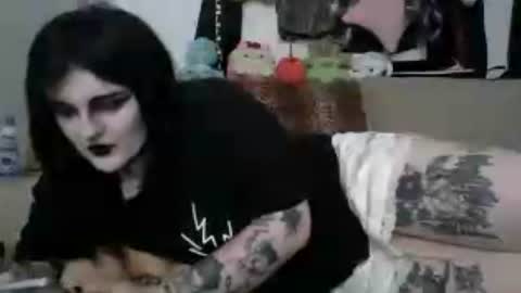Snapshot of sundaygoth chatting on 06.21.26 sundaygoth online show from 06.21.26