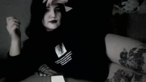 Snapshot of sundaygoth chatting on 07.06.26 sundaygoth online show from 07.06.26