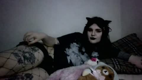 Snapshot of sundaygoth chatting on 07.21.26 sundaygoth online show from 07.21.26