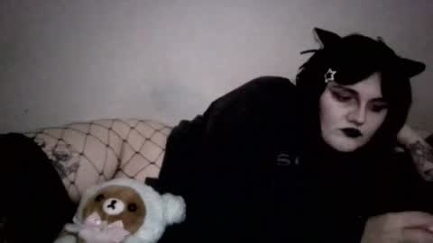 Snapshot of sundaygoth chatting on 07.25.26 sundaygoth online show from 07.25.26