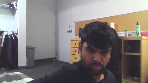 Snapshot of sundoog chatting on 11.23.25 Sundoog online show from 11.23.25