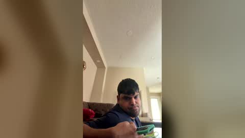Sundoog online show from 05.03.26