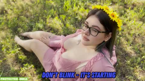 Tina. Im topless model  online show from 02.04.26