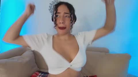 Aillyn Perez online show from 02.05.26