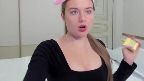 Vanessa online show from 12.22.25