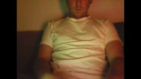 Snapshot of sunnygun0 chatting on 12.20.24 sunnygun0 online show from 12.20.24