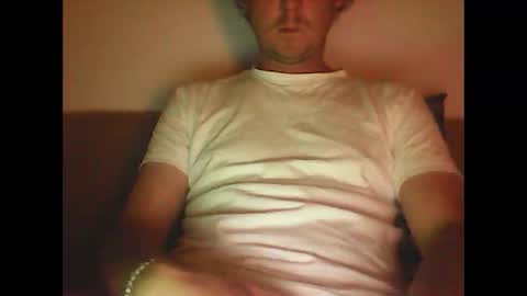 Snapshot of sunnygun0 chatting on 10.04.25 sunnygun0 online show from 10.04.25