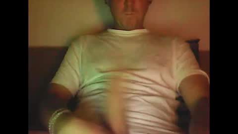 Snapshot of sunnygun0 chatting on 10.07.25 sunnygun0 online show from 10.07.25