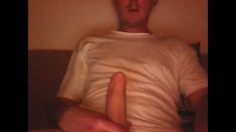 Snapshot of sunnygun0 chatting on 12.19.25 sunnygun0 online show from 12.19.25