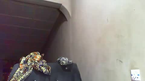 Sunnyblack2 online show from 11.18.25