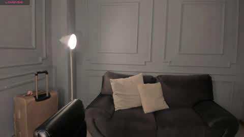 Sunny Rivers online show from 04.04.26