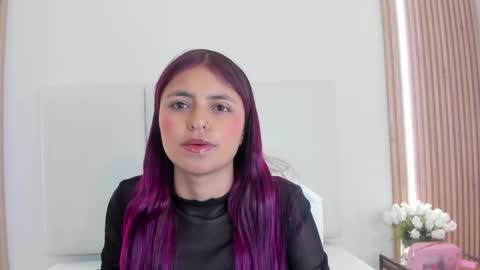 Snapshot of sunnywhitee chatting on 05.06.26 sunnywhitee online show from 05.06.26