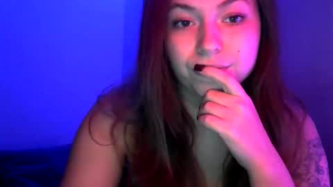 Snapshot of sunset_li chatting on 11.11.25 Lisa online show from 11.11.25