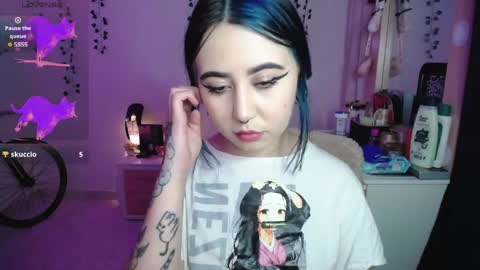 Snapshot of sunset_pienk chatting on 04.10.26 Sunset online show from 04.10.26