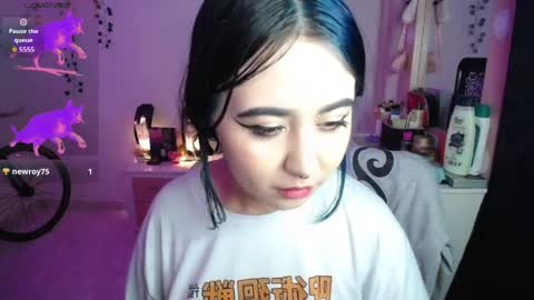 Snapshot of sunset_pienk chatting on 04.11.26 Sunset online show from 04.11.26