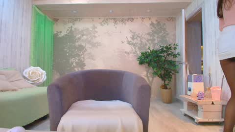 Eva  online show from 12.21.25