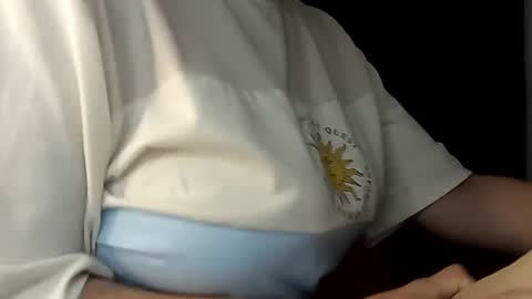 Snapshot of sunshine_days chatting on 02.08.25 Annie online show from 02.08.25