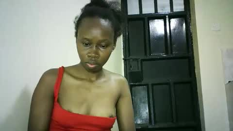 Snapshot of sunshine_g chatting on 09.29.25 Sunshine online show from 09.29.25