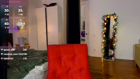 Lina online show from 12.12.24