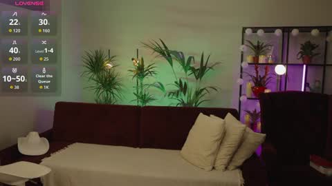 Snapshot of sunshineanna86 chatting on 07.13.26 sunshineanna86 online show from 07.13.26