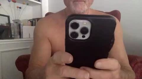 Snapshot of suntrdr077 chatting on 12.14.25 suntrdr077 online show from 12.14.25