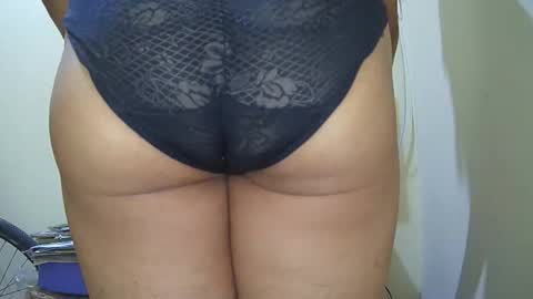 Snapshot of superboy977 chatting on 11.19.25 superboy977 online show from 11.19.25