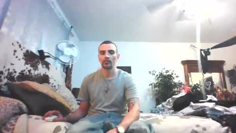 Snapshot of superd512 chatting on 02.03.25 Guero Cash online show from 02.03.25