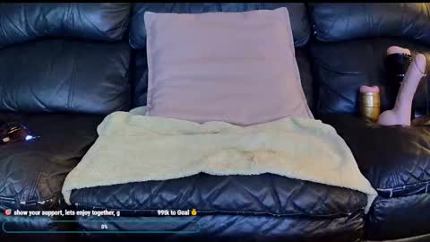 Snapshot of superduty5speed chatting on 03.02.25 Thomas online show from 03.02.25