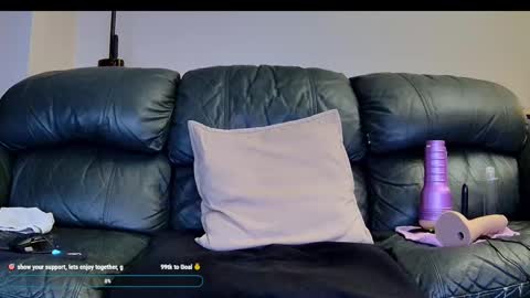 Snapshot of superduty5speed chatting on 09.30.25 Thomas online show from 09.30.25