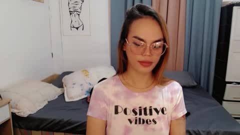 Snapshot of superhotvaleria chatting on 05.03.26 Im val online show from 05.03.26