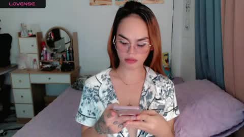 Snapshot of superhotvaleria chatting on 05.20.26 Im val online show from 05.20.26