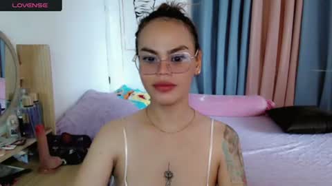 Snapshot of superhotvaleria chatting on 08.01.26 Im val online show from 08.01.26