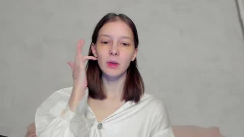 Una online show from 04.23.26