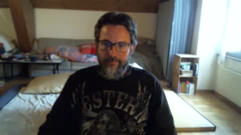 Snapshot of supersquirrel81 chatting on 10.04.25 supersquirrel81 online show from 10.04.25